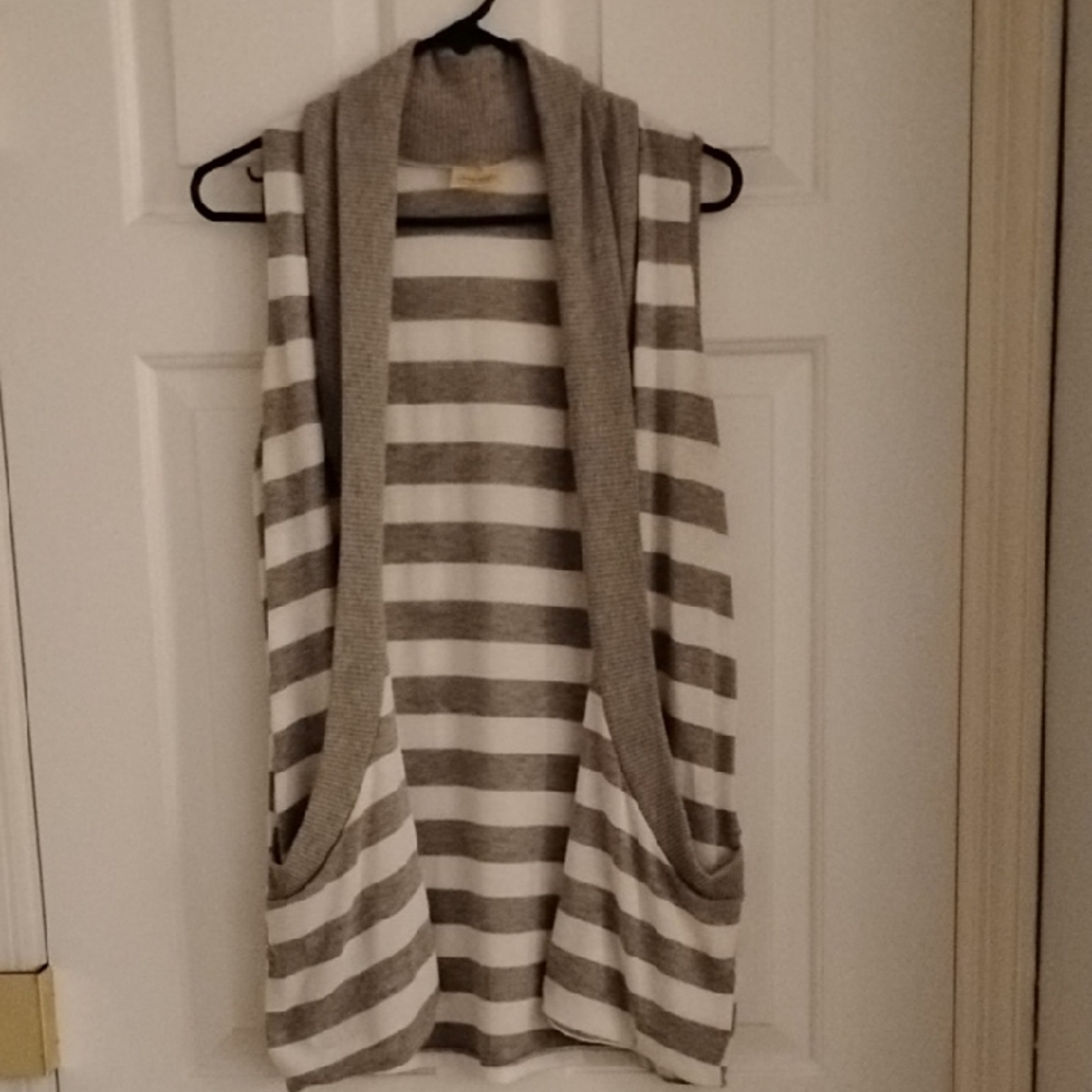Pretty Good Gray Knit Cardigan